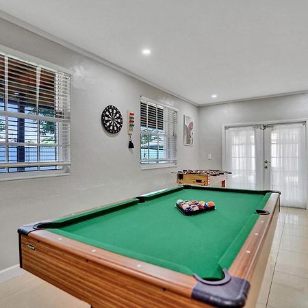 Luxury Rattan Getaway Villa Miami Luaran gambar