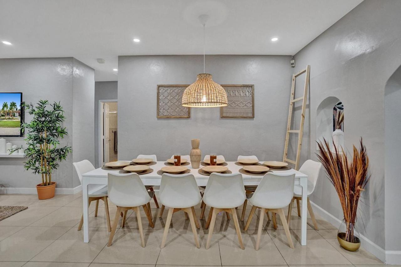 Luxury Rattan Getaway Villa Miami Luaran gambar