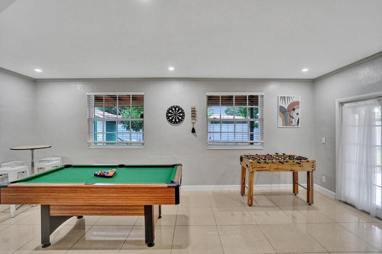 Luxury Rattan Getaway Villa Miami Luaran gambar
